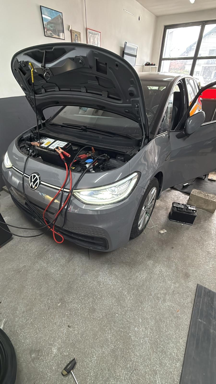 2021 VOLKSWAGEN ID.3 · EV workshop service case